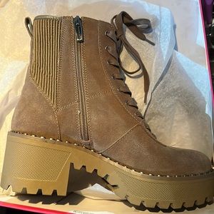 VINCE CAMUTO MABRELA COMBAT BOOT IN TUSCAN TAUPE, BRAND NEW, UNWORN, W/BOX